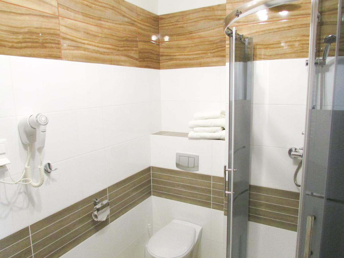 Bed & Breakfast Wrzos Poznan